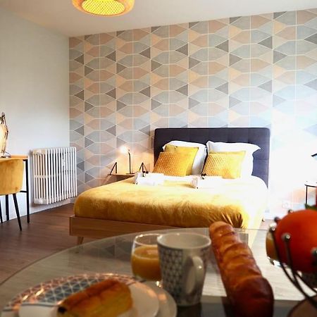 Pluton - Sils Apartment Caen Ngoại thất bức ảnh
